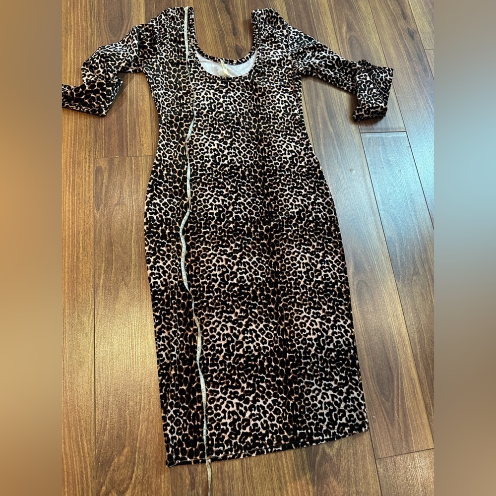 Gorgeous bodycon animal print dress - Picture 7 of 7